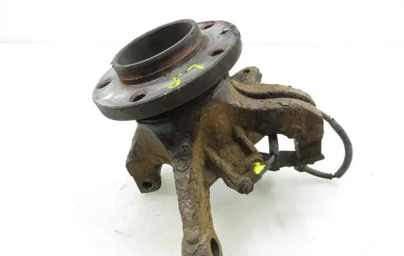 Renault Master II Front wheel hub spindle knuckle 