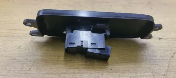 Volvo S60 Electric window control switch 31272012
