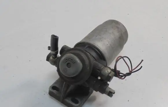 Renault Espace II Fuel filter housing 0450126185
