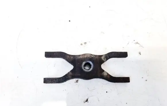 Ford Mondeo MK IV Fuel Injector clamp holder 6c1q9l535ac