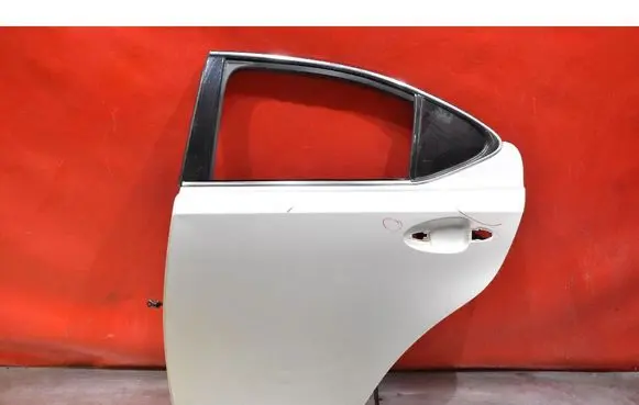 Lexus IS 220D-250-350 Rear door