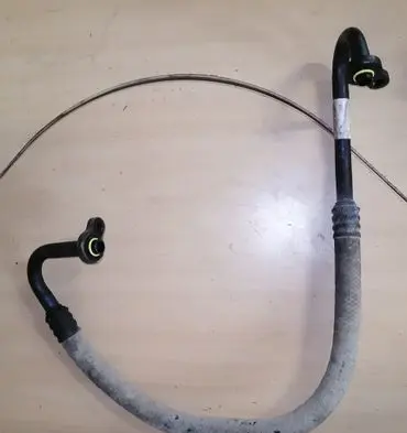 Volvo V70 Power steering hose/pipe/line