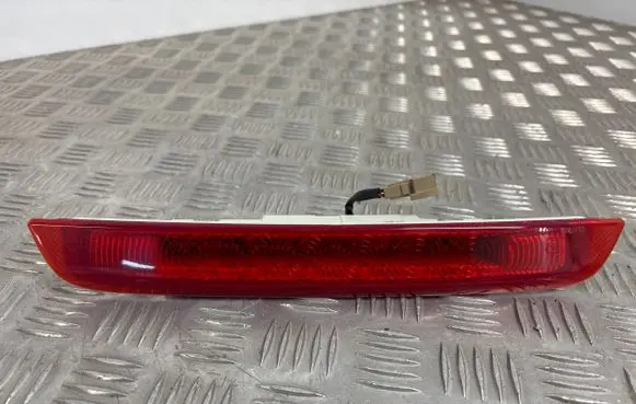 Renault Koleos I Third/center stoplight 26590JY00A