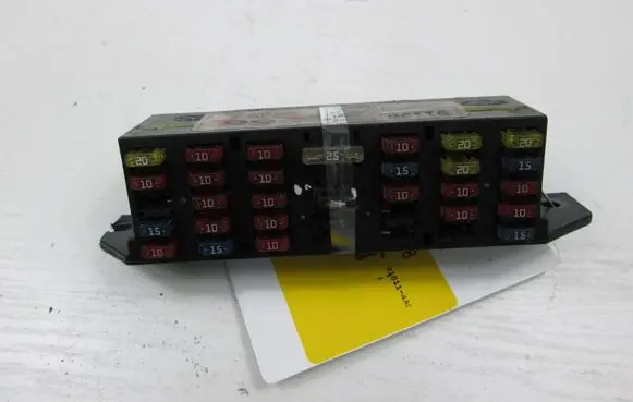 Toyota Hiace (H10) Fuse box set 911804A681