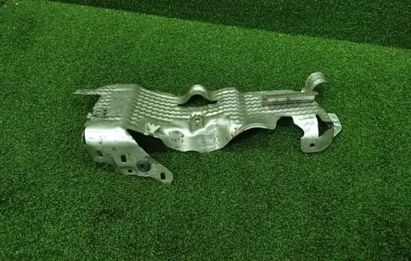 Renault Trafic III (X82) Heat shield in engine bay 320863 72493458