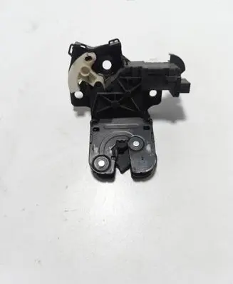 Audi A4 S4 B7 8E 8H Tailgate/trunk/boot lock/catch/latch 8P4827505B