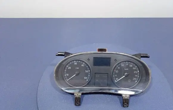 Speedometer (instrument cluster)