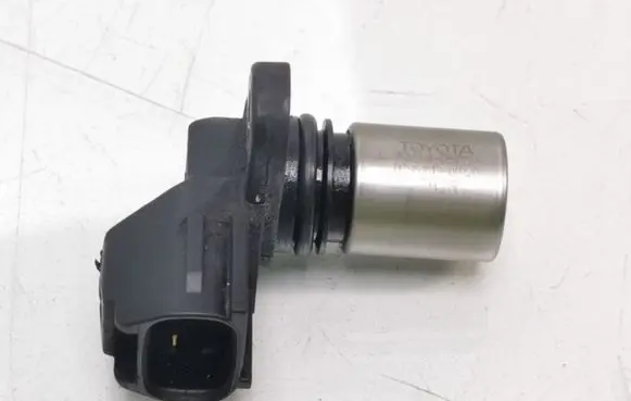 Toyota Avensis T250 Camshaft position sensor 9091905029 0296000740