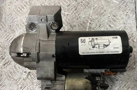 BMW 5 F10 F11 Starter motor 0001148010 1241857038301