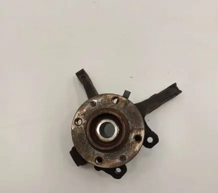Peugeot 208 Front wheel hub