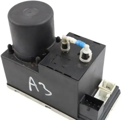 Audi A3 S3 8L Central locking vacuum pump 8D0862257B