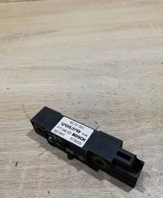 Volvo V70 Airbag deployment crash/impact sensor 8622365