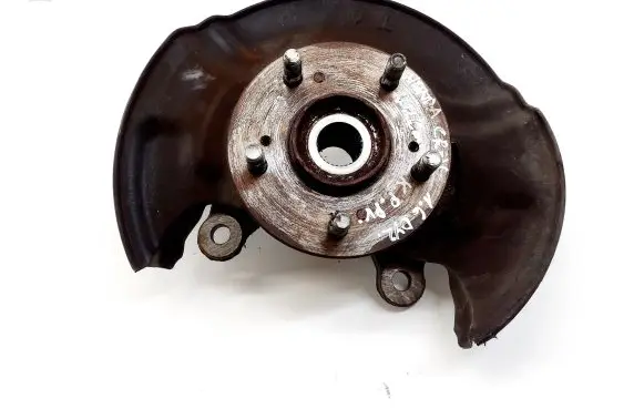 Honda CR-V Front wheel hub