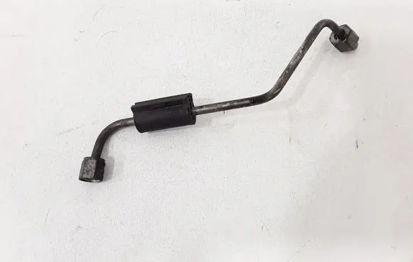 Opel Insignia A Fuel injector supply line/pipe 