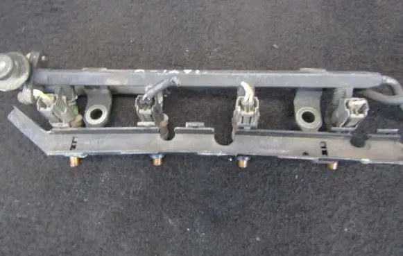 Mazda 323 Fuel main line pipe inp484 inp-484