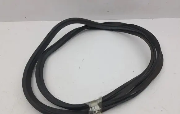 Lexus IS III XE30 Trunk rubber seal (body) 