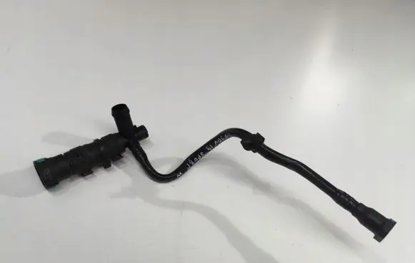 Land Rover Range Rover Sport L494 Engine coolant pipe/hose F5DXS