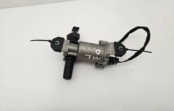 Mercedes-Benz ML W163 Vent window/glass motor A1638201442 H101033104 20799