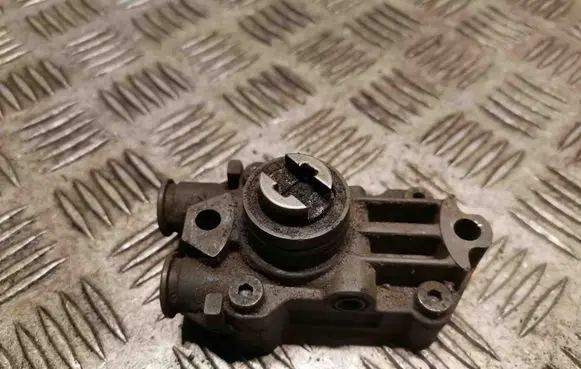 Mercedes-Benz C W203 Fuel injection high pressure pump A6110900350 6110900350