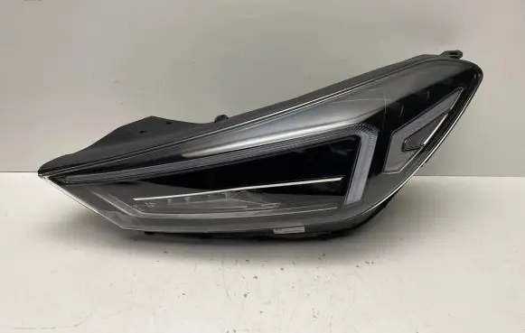 Hyundai Tucson TL Headlight/headlamp 92101D7700 D70L 250320190832