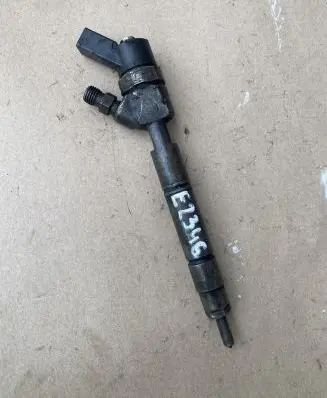 Mercedes-Benz A W168 Fuel injector A6680700687 E2346