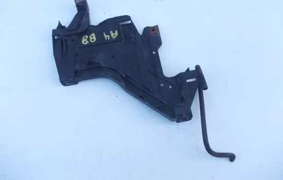 Audi A4 S4 B8 8K Headlight/headlamp mounting bracket 1301073034