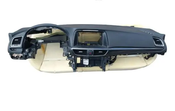 Mazda 6 Dashboard B0308843 0589P1000197