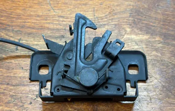 Renault Zoe Engine bonnet/hood lock/catch 656017749R