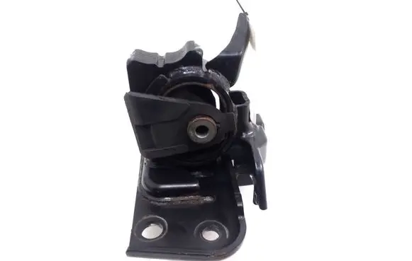 Toyota Avensis T270 Engine mount bracket 123720R030