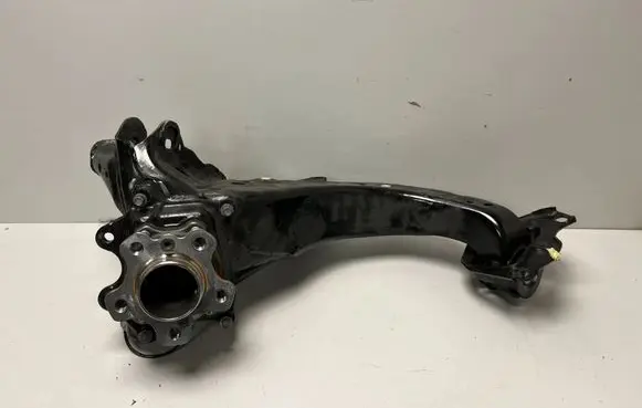 BMW 1 F70 Rear wheel hub 6894227 6894207