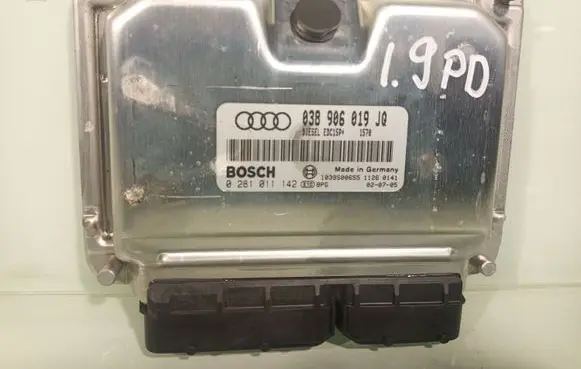 Audi A4 S4 B6 8E 8H Engine control unit/module 038906019JQ 0281011142