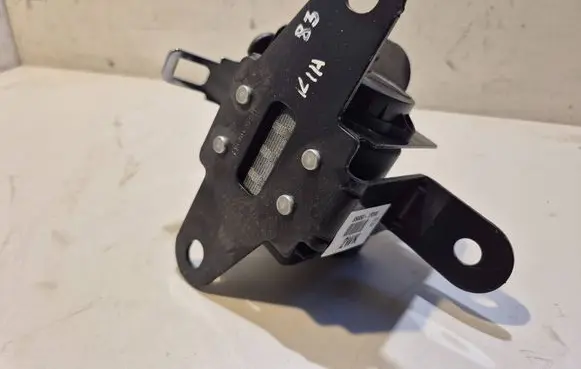 KIA Sportage Middle seatbelt (rear) 898501F200
