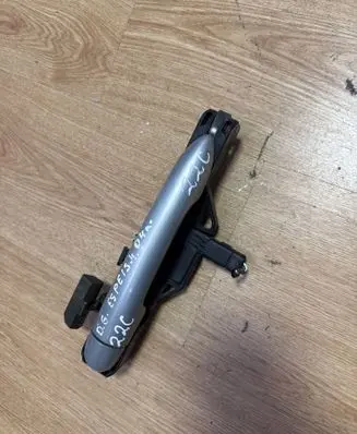 Rear door exterior handle