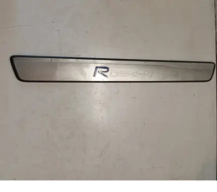 Volvo XC60 Front sill trim cover 31391248