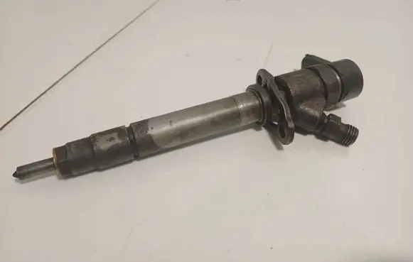 Volvo XC90 Fuel injector 0445110078
