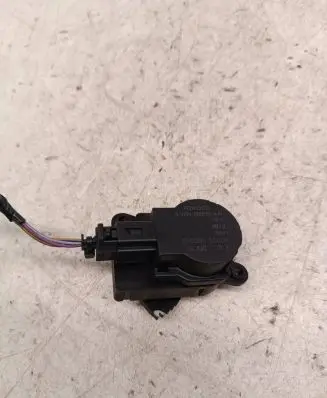 Ford C-MAX II Air flap motor/actuator AV6N19E616AA EVD251220114 D251220