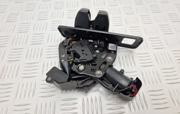 Renault Scenic E-Tech V Tailgate/trunk/boot lock/catch/latch 905038143R 3065811 24134085801