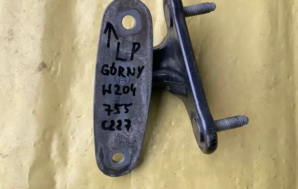 Mercedes-Benz C W204 Front door upper hinge A2047200137 A2047220144