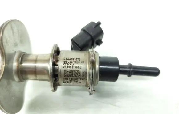 Volkswagen T-Roc AdBlue injector 7LA131113 0444021072 230322100541
