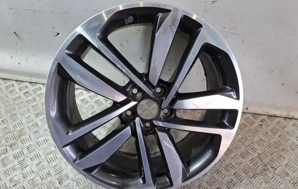 R19 alloy rim