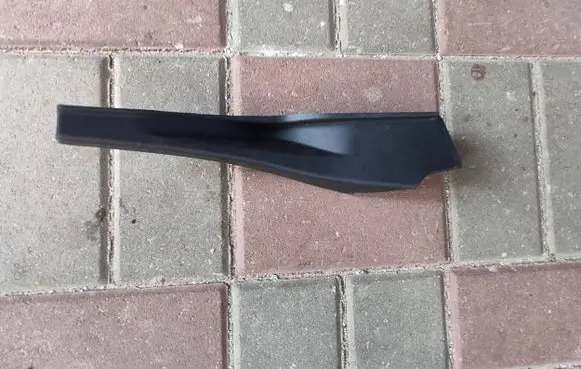 Nissan Leaf II (ZE1) Other exterior part 668945SJ0A MT5179