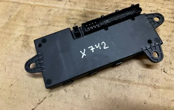Mercedes-Benz GL X166 Suspension control unit/module A1669003607
