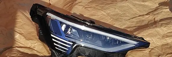 Audi e-tron Headlights/headlamps set 4KE941036