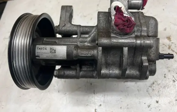 BMW X5 E70 Power steering pump 679646403 5002447 LH2114865