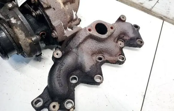Opel Astra H Exhaust manifold 8973858151