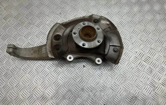 BMW 5 F10 F11 Front wheel hub 6777752