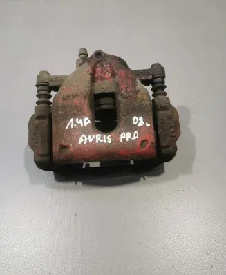 Toyota Auris 150 Front brake caliper