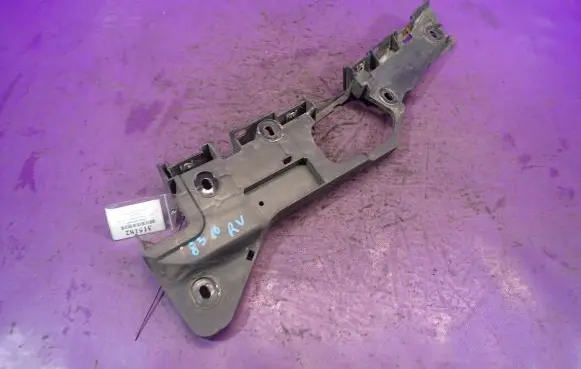 Smart ForTwo I Front bumper mounting bracket 0000916