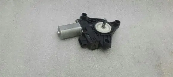 Mercedes-Benz A W176 Rear door window regulator motor A2469063100