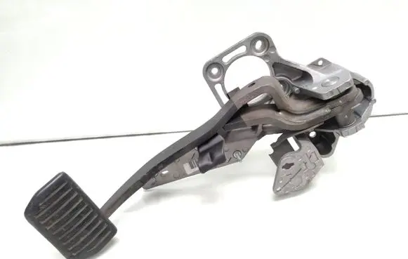 Volvo V70 Brake pedal 31202551